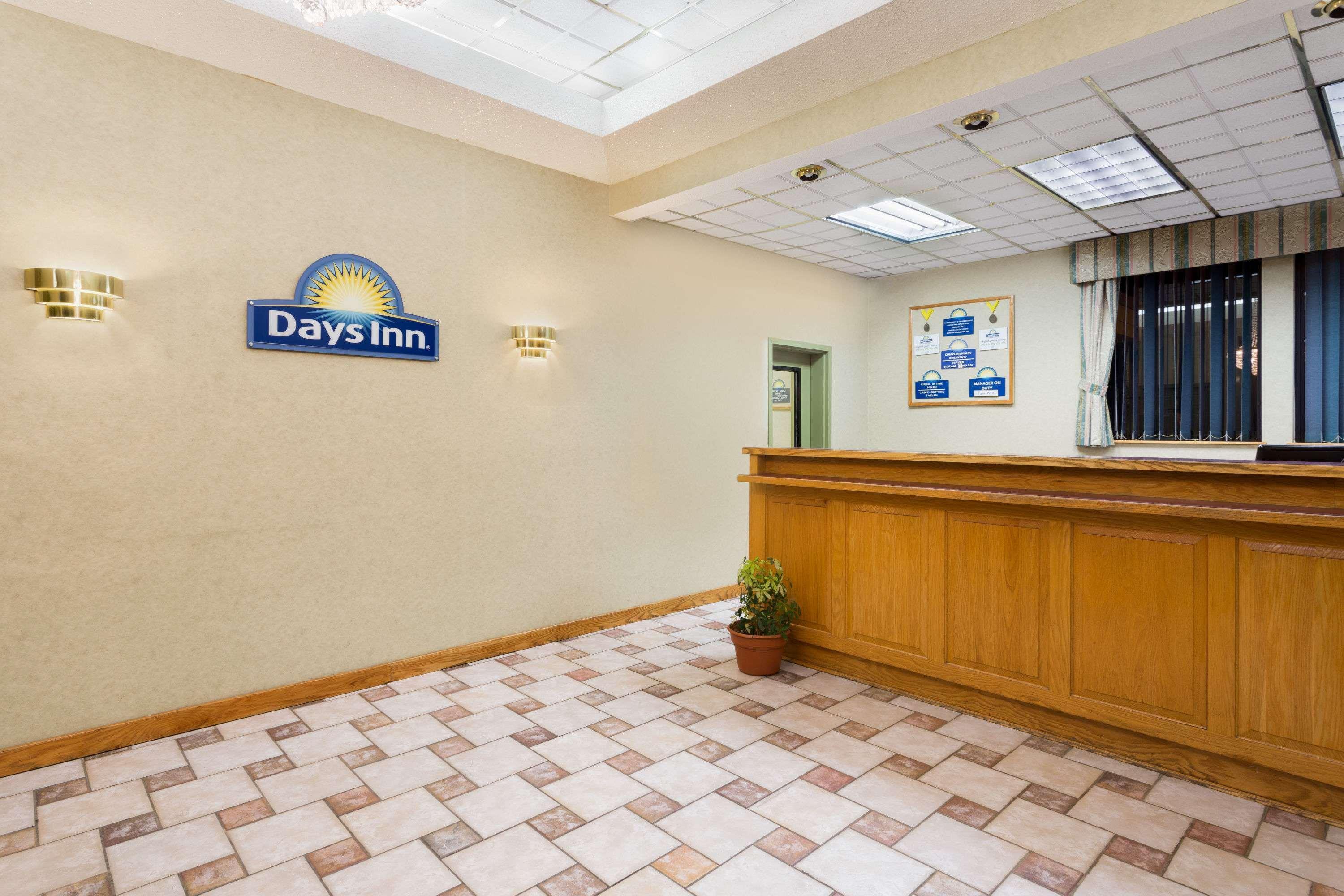 Days Inn By Wyndham Biscoe Bagian luar foto